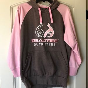 Women’s pink Realtree hoodie